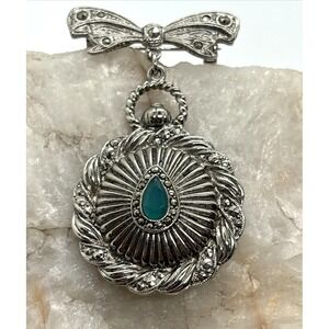 Vintage 1928 Company Silver Tone Pin Brooch Antique Style‎ Marcasite Bow Green